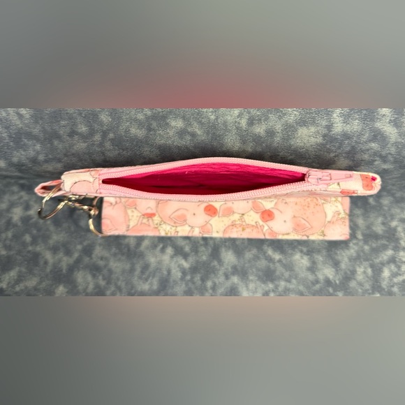 Pink Pig Pattern Wristlet/ Coin Purse - Picture 4 of 4
